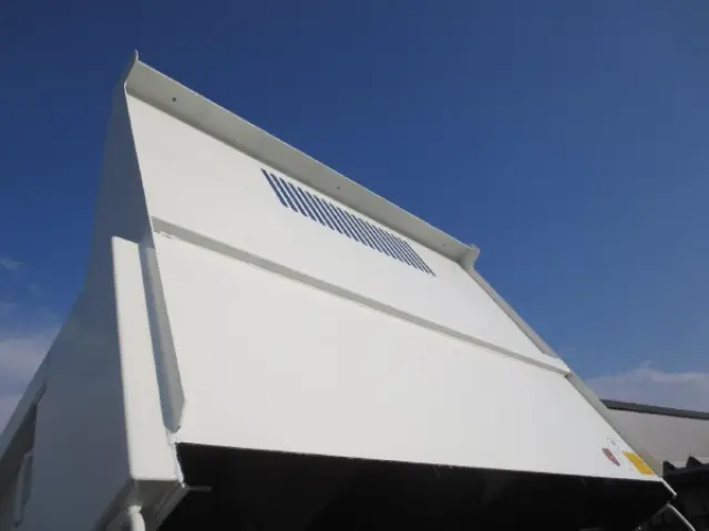 三菱 キャンター 2RG-FBA60(2WD)の写真11