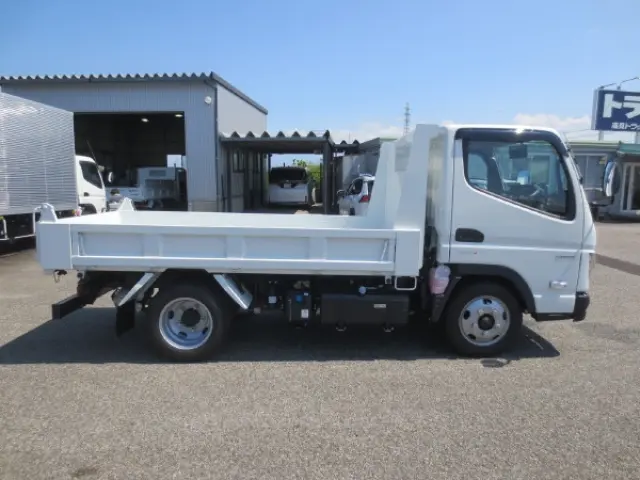 三菱 キャンター 2RG-FBA60(2WD)の写真8