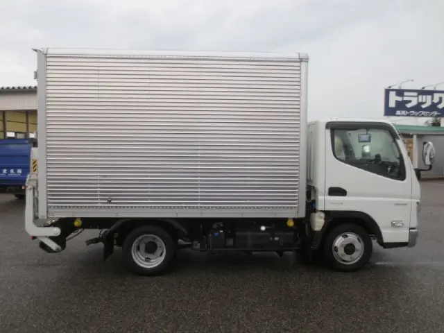 三菱 キャンター 2RG-FBA20(2WD)の写真9