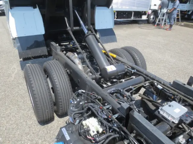 三菱 キャンター 2RG-FBA60(2WD)の写真13