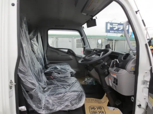 三菱 キャンター 2RG-FEB50(2WD)の写真14