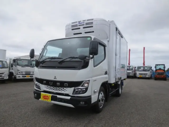 三菱 キャンター 2RG-FBAV0(2WD)の写真1