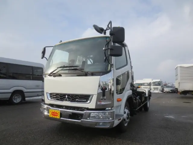 三菱 ファイター 2KG-FK72F(2WD)の写真1