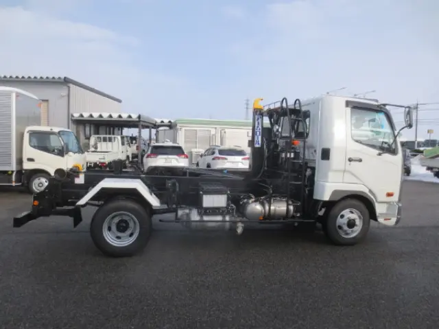 三菱 ファイター 2KG-FK72F(2WD)の写真8