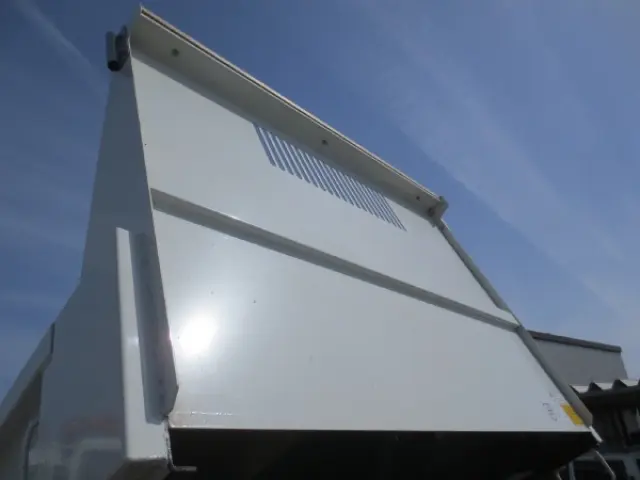 三菱 キャンター TKG-FBA30(2WD)の写真11