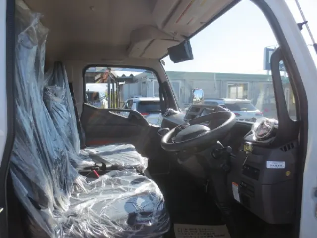 三菱 キャンター 2RG-FEB50(2WD)の写真12