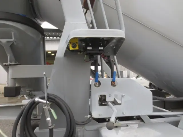 日野 レンジャー 2KG-GC2ABA(2WD)の写真17