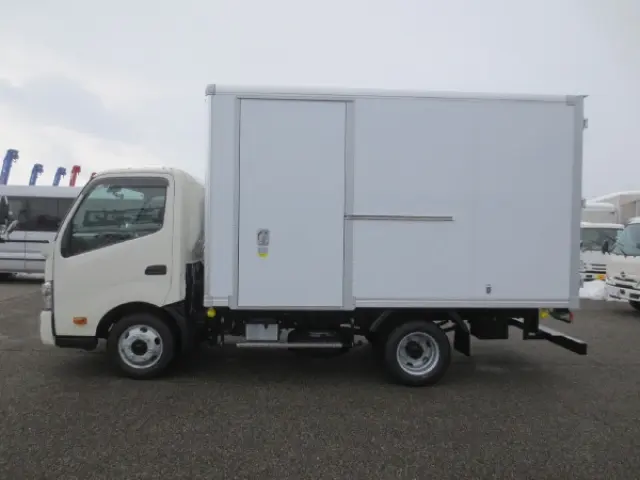 トヨタ ダイナ 2KG-XZU702(2WD)の写真9