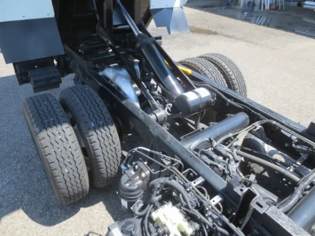 三菱 キャンター 2RG-FBA60(2WD)の写真13