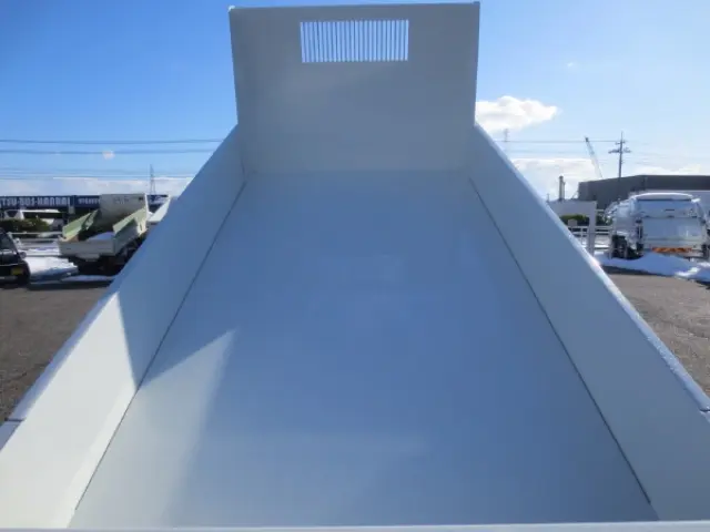 三菱 キャンター 2RG-FBA60(2WD)の写真10