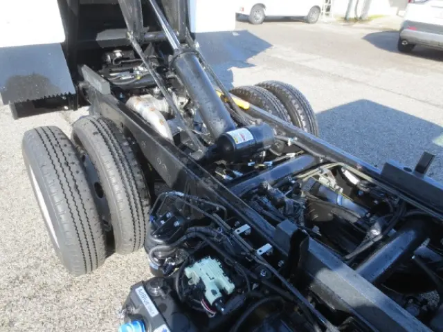 三菱 キャンター 2RG-FBA60(2WD)の写真13