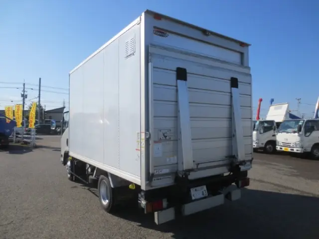 いすゞ エルフ BKG-NPR85AN(2WD)の写真5