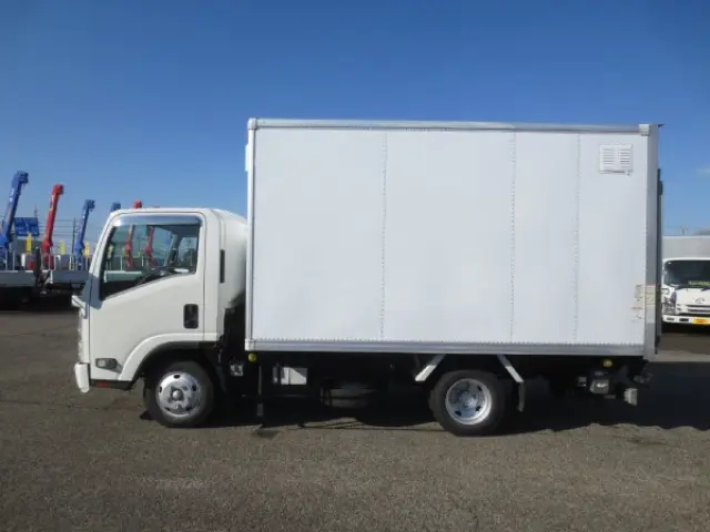 いすゞ エルフ BKG-NPR85AN(2WD)の写真10