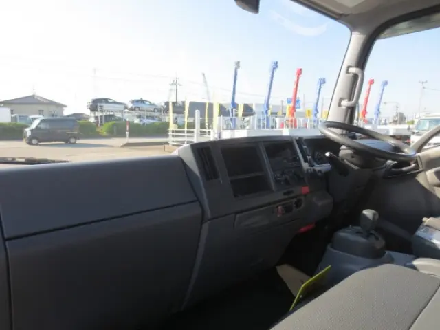 いすゞ エルフ BKG-NPR85AN(2WD)の写真17