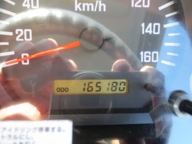 いすゞ エルフ BKG-NPR85AN(2WD)の写真18