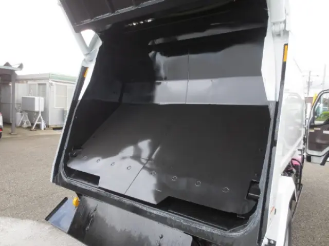 三菱 キャンター 2RG-FEAV0(2WD)の写真13