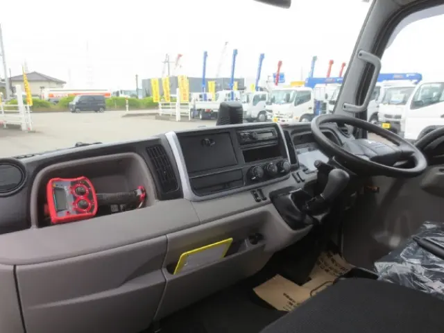 三菱 キャンター 2PG-FK62F(2WD)の写真15