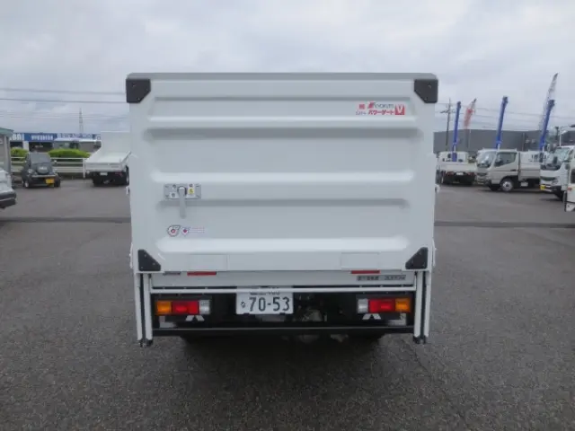 三菱 キャンター 2RG-FBAV0(2WD)の写真7