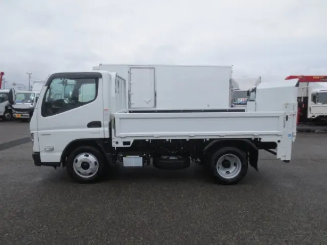 三菱 キャンター 2RG-FBAV0(2WD)の写真9