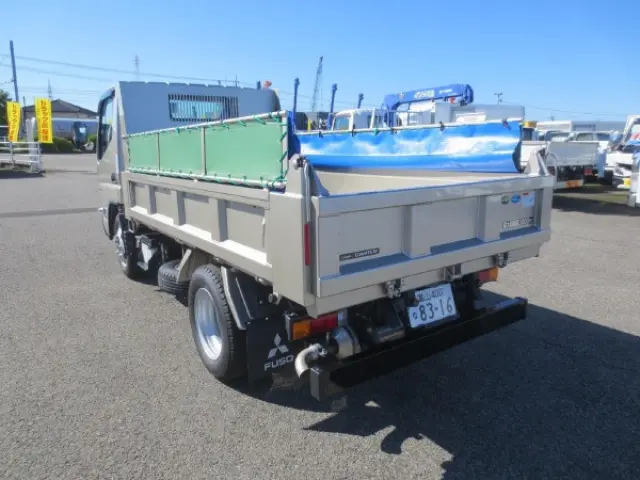 三菱 キャンター 2RG-FBA60(2WD)の写真5