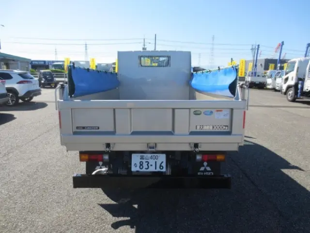三菱 キャンター 2RG-FBA60(2WD)の写真7