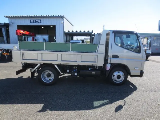 三菱 キャンター 2RG-FBA60(2WD)の写真8