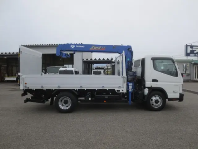 三菱 キャンター 2PG-FEB90(2WD)の写真8