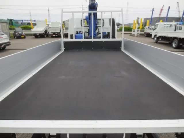 三菱 キャンター 2PG-FEB90(2WD)の写真10