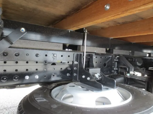 三菱 キャンター 2PG-FEB90(2WD)の写真14