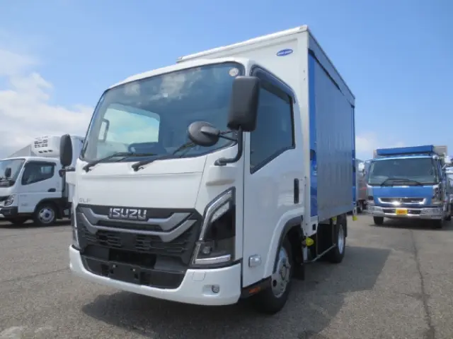 いすゞ エルフ 2TG-NMR88AM(2WD)の写真3