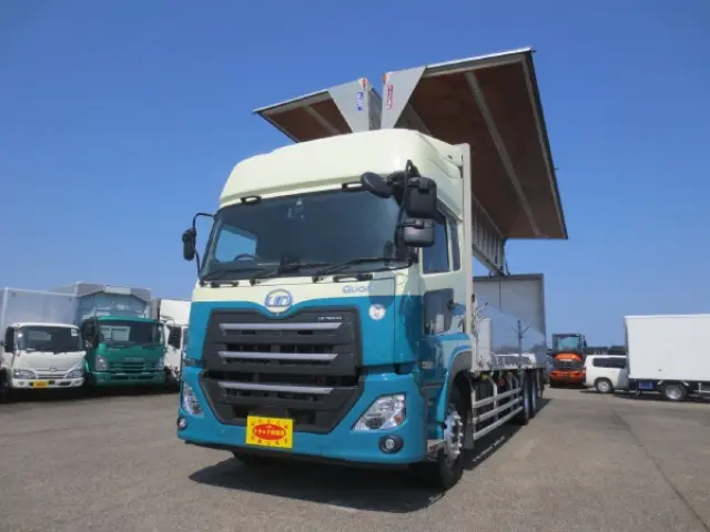 ＵＤ クオン 2PG-CD5CA(6x2)の写真1