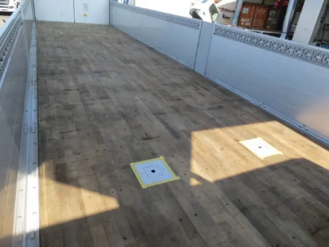 ＵＤ クオン 2PG-CD5CA(6x2)の写真14