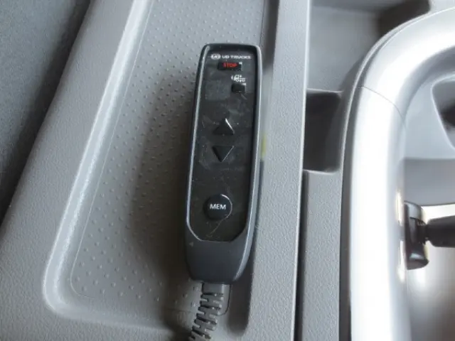 ＵＤ クオン 2PG-CD5CA(6x2)の写真15