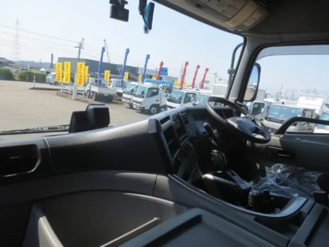 ＵＤ クオン 2PG-CD5CA(6x2)の写真21