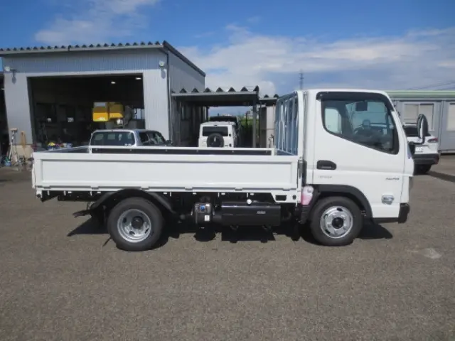 三菱 キャンター 2RG-FBA20(2WD)の写真8