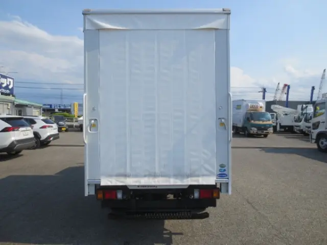 いすゞ エルフ 2RG-NHR88AN(2WD)の写真7