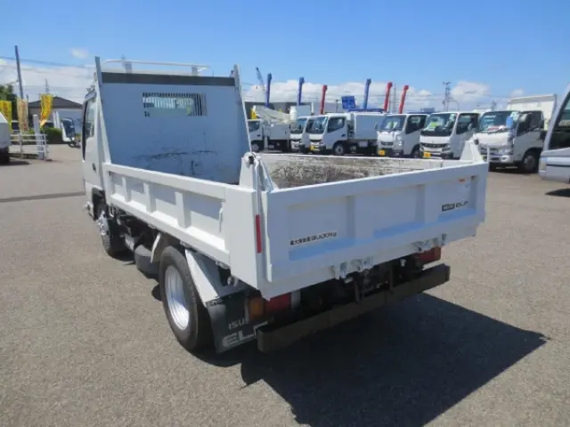 いすゞ エルフ 2RG-NKR88AD(2WD)の写真5