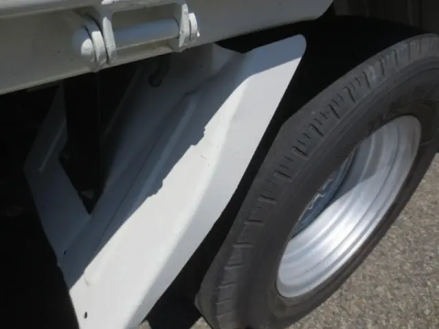 いすゞ エルフ 2RG-NKR88AD(2WD)の写真19