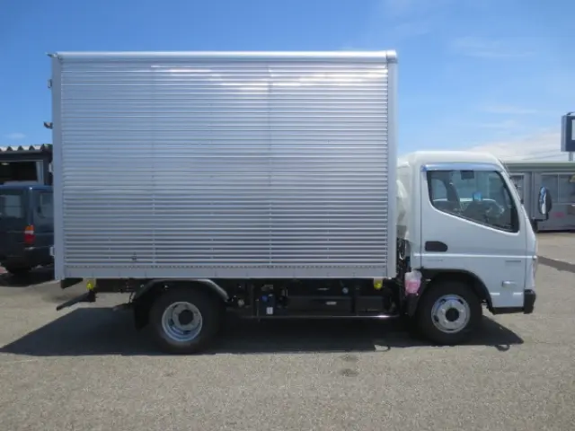 三菱 キャンター 2RG-FEA20(2WD)の写真8