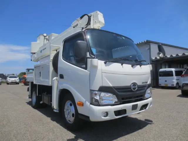 日野 デュトロ TPG-XZU600X(2WD)の写真2