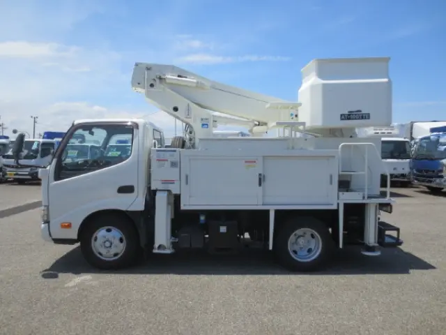 日野 デュトロ TPG-XZU600X(2WD)の写真9
