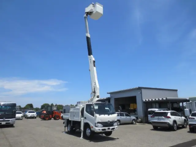日野 デュトロ TPG-XZU600X(2WD)の写真10