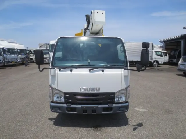 いすゞ エルフ TPG-NKR85AN(2WD)の写真6