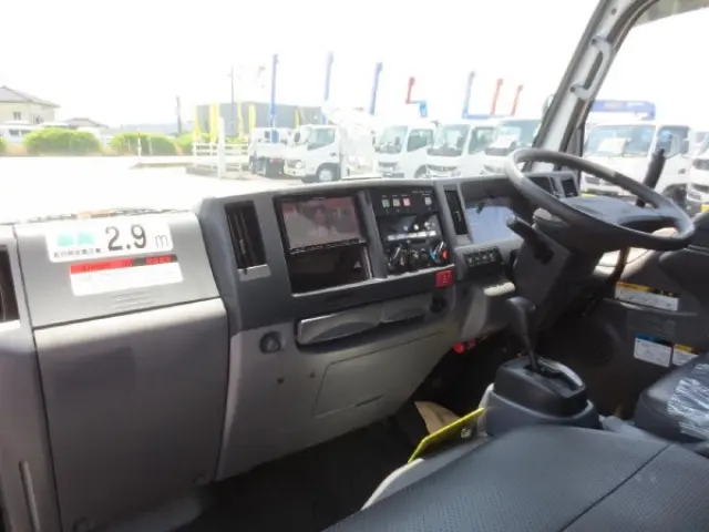 いすゞ エルフ TPG-NKR85AN(2WD)の写真24