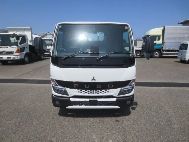 三菱 キャンター 2RG-FBA20(2WD)の写真6