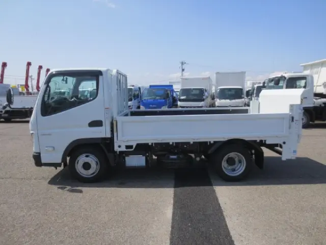 三菱 キャンター 2RG-FBA20(2WD)の写真9