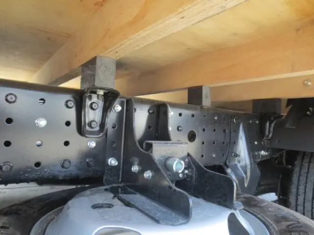 三菱 キャンター 2RG-FBA20(2WD)の写真12