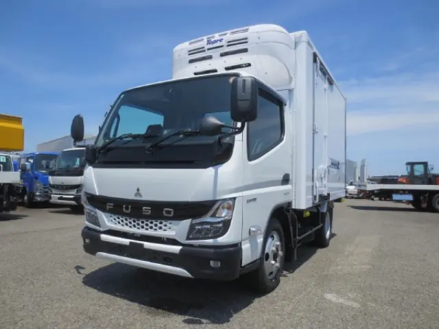 三菱 キャンター 2RG-FBAV0(2WD)の写真3