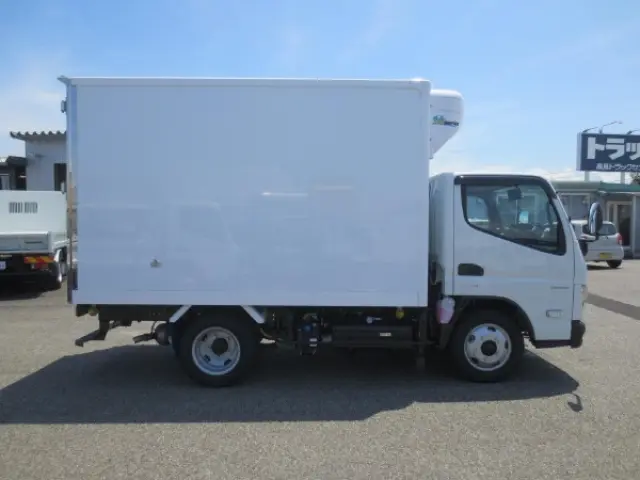 三菱 キャンター 2RG-FBAV0(2WD)の写真8