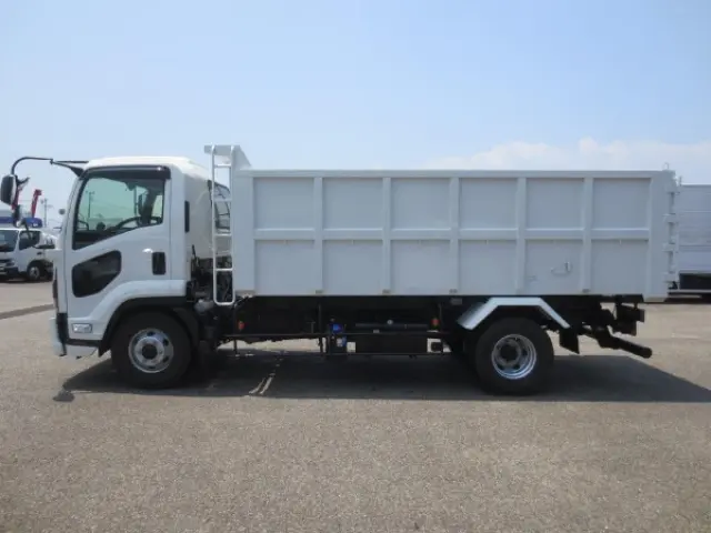 いすゞ フォワード 2RG-FRR90S3(2WD)の写真9